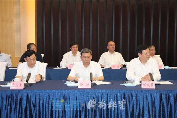 山东省暨济南市生物医药高质量发展圆桌会举行 孙咸泽颜江瑛任爱荣孙述涛出席