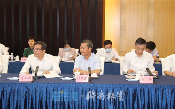 山东省暨济南市生物医药高质量发展圆桌会举行 孙咸泽颜江瑛任爱荣孙述涛出席