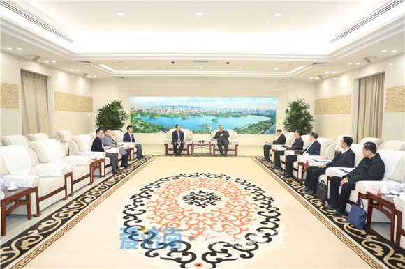 孙述涛会见T3出行客人