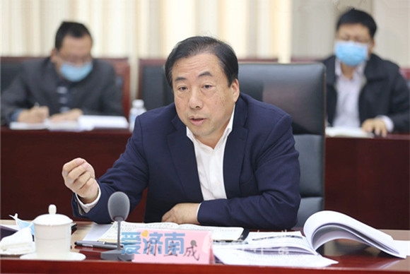 高点定位突出重点加快“东强”战略落实落地 孙立成主持召开加快实施“东强”战略专题会议 边祥慧出席