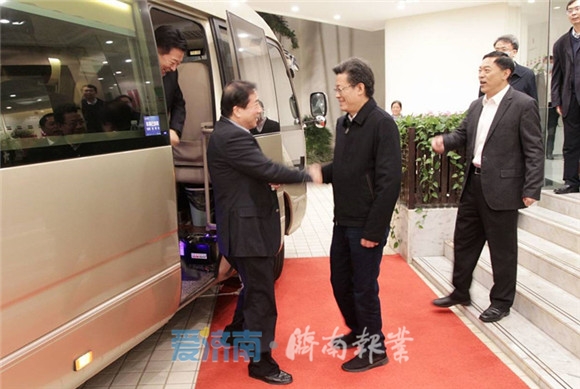 济南市代表团到珠海市考察 孙立成与郭永航会谈