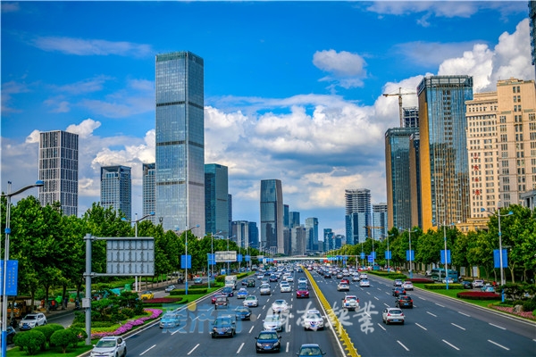 【踏上新征程 建设强省会 贯彻落实市委全会精神】综合实力实现新跨越 加速崛起成为黄河流域核心增长极